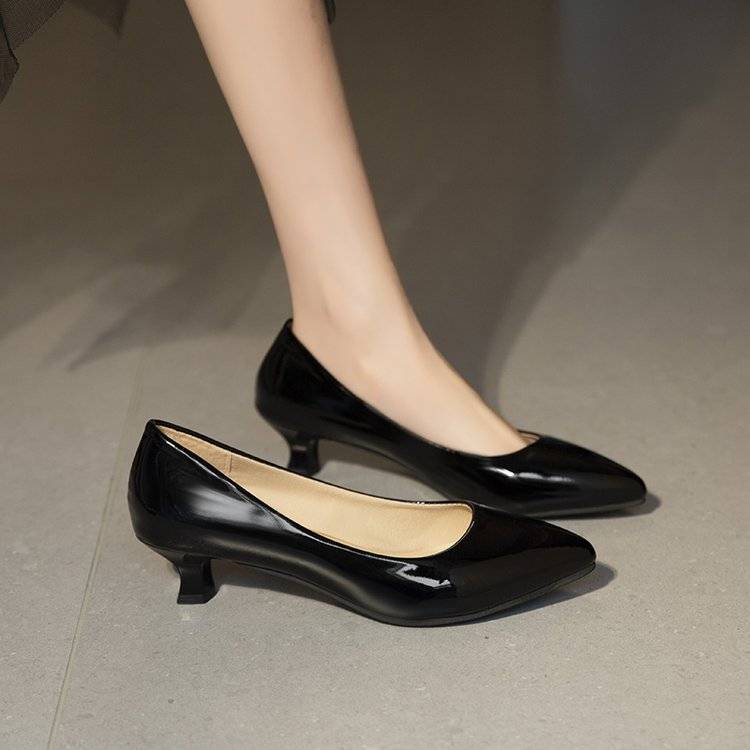 Sub-pointed Korean version shallow mouth versatile simple women's shoes thin heel single shoes women's college style