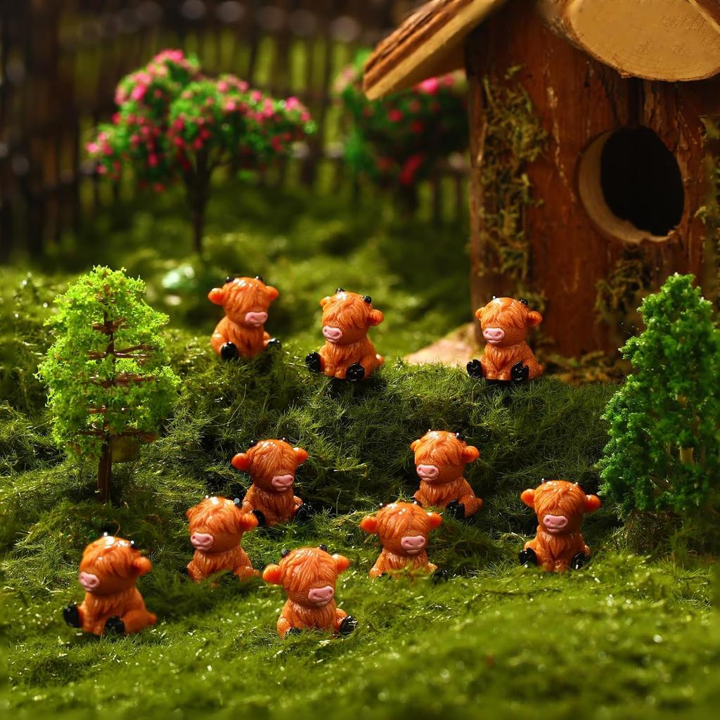 100 Pcs Mini Highland Cow Figurines Bulk Mini Cow Figurines Cake Decorations Cute Miniature Resin Sculpture Ornament Micro Landscape Office Garden