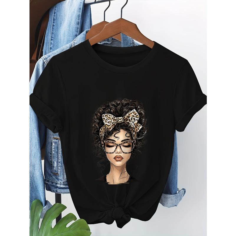 Camiseta Casual Estampada Feminina Tamanho Europeu com Design Moderno de Cabelos Cacheados e Laço de Leopardo, Adequada para Trajes Casuais na Primavera Verão Outono