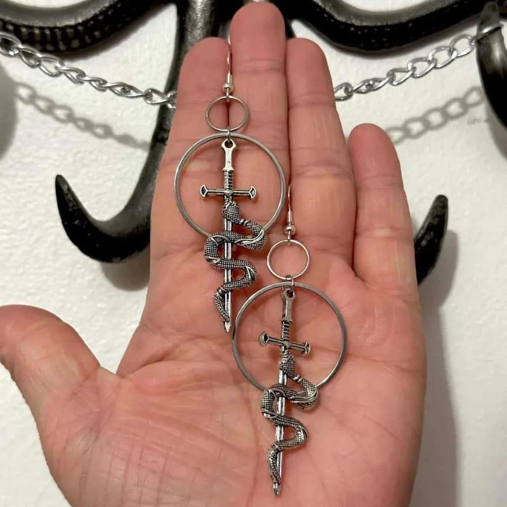 Dark Gothic Sliver Color Circular Ring Snake Sword Dangle Earrings for Women Halloween Party Devil Killer Hip Hop Jewelry Gifts
