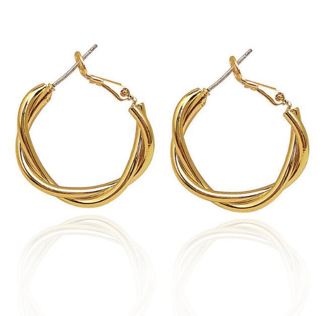 Trendy Geometric Twist Hoop Earrings: Stylish Metal Accessories for Women