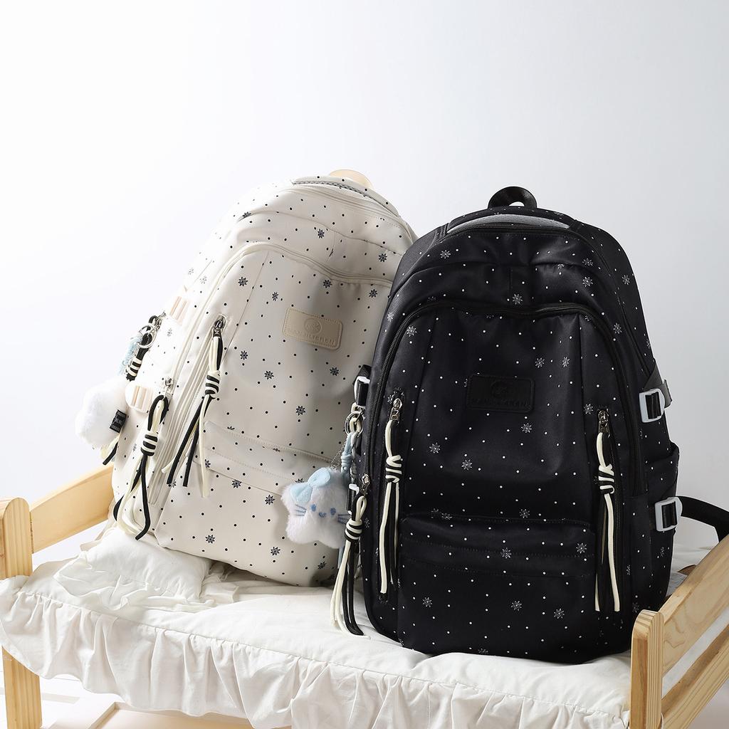 Schoolbag new high-value schoolbag for girls, cute and sweet for junior high school students, light and large-capacity backpack.