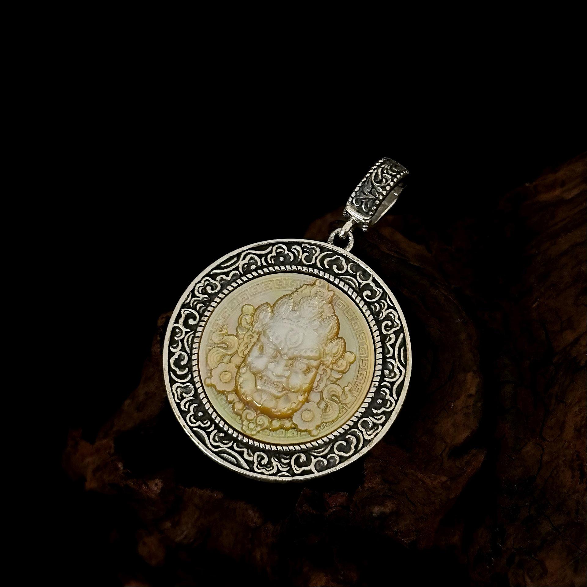S925 Sterling Silver Retro Seashell Carved Wealth God Pendant - Luxurious Unisex Charm 925 Silver