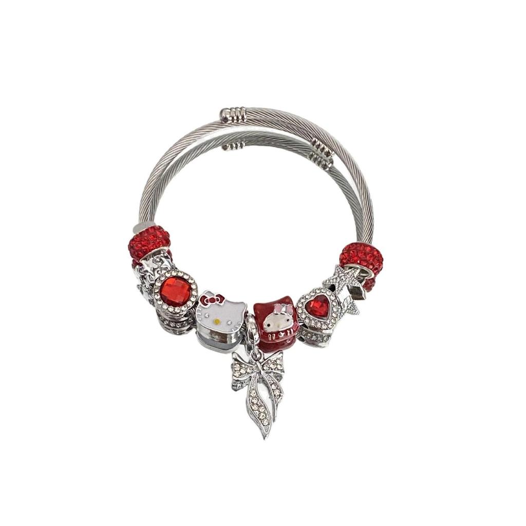 Pan's Kitty Cat Luxury Bracelet: Women's Chic Cartoon Pendant with Exquisite Design.