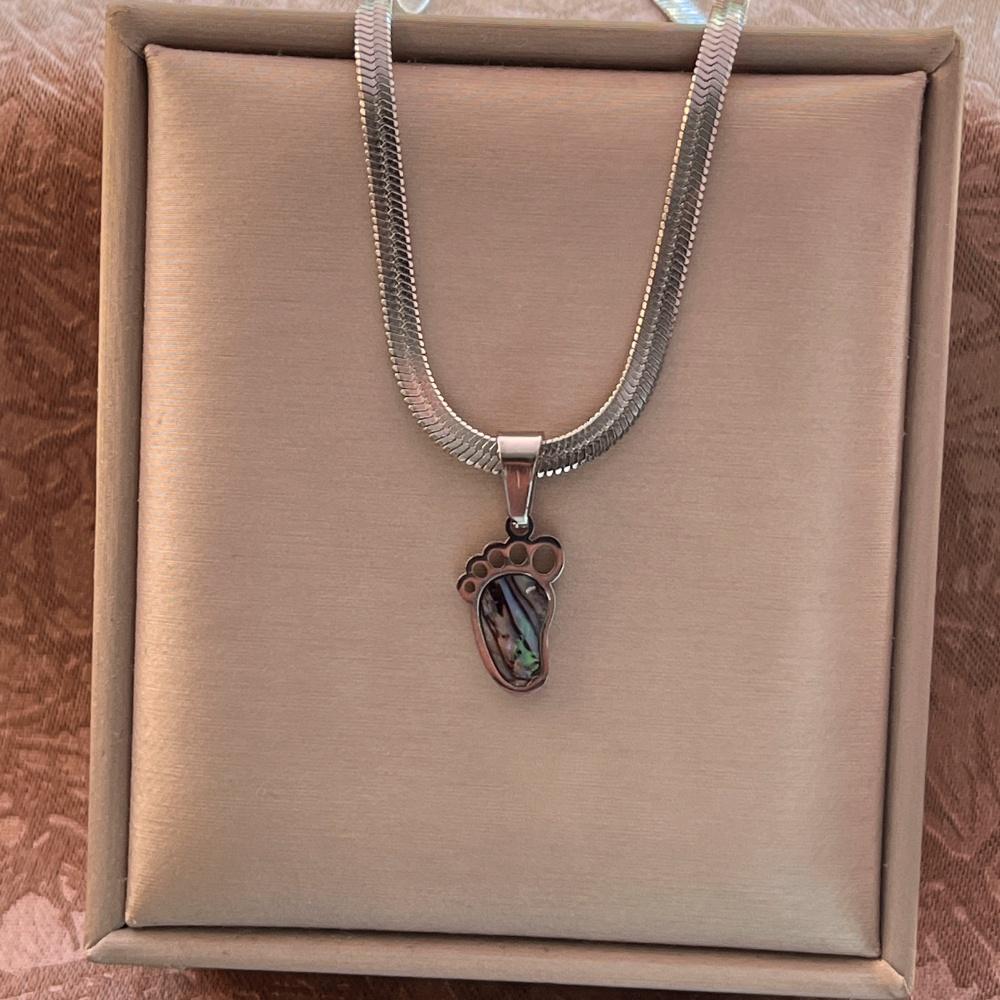 Small Animal Snake Pendant Flat Snake Chain Necklaces for Women Choker Necklace Stainless Steel Jewelry Party Birthday Gift New
