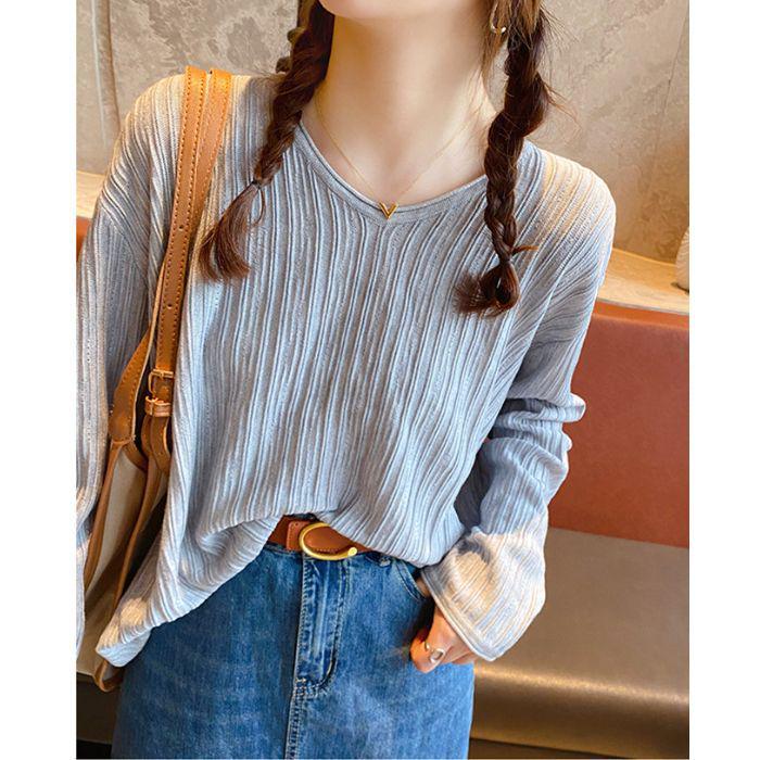 Women's Chic French V-Neck Knit Sweater, Lightweight for Spring/Autumn, Unique Korean-Style Design