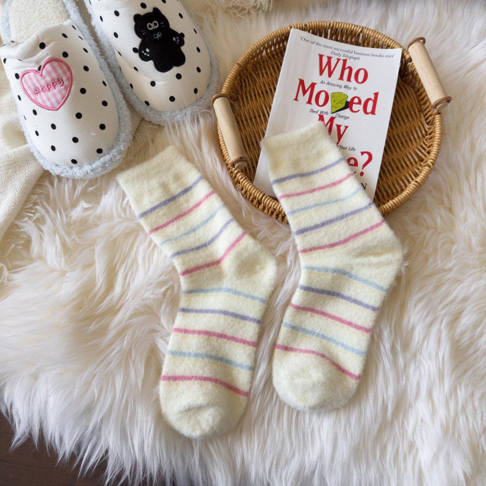 Cute Cartoon Pink Plush Wool Mid-Calf Warm Women's Socks – Winter Fleece-Lined Sleep & Floor Socks