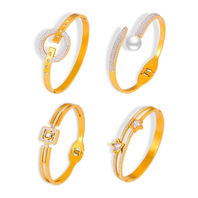 Geometric Rhinestone Inlaid Gold-Plated Titanium Bracelet - Stylish, Light Luxury, Versatile Design