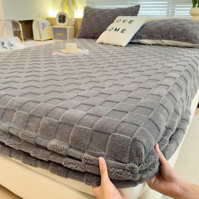 Plush Embossed Bedding with Mattress Protector, Simple Pattern Fitted Sheet, Single/Queen/King Mattress Cover Sábanas Para Cama
