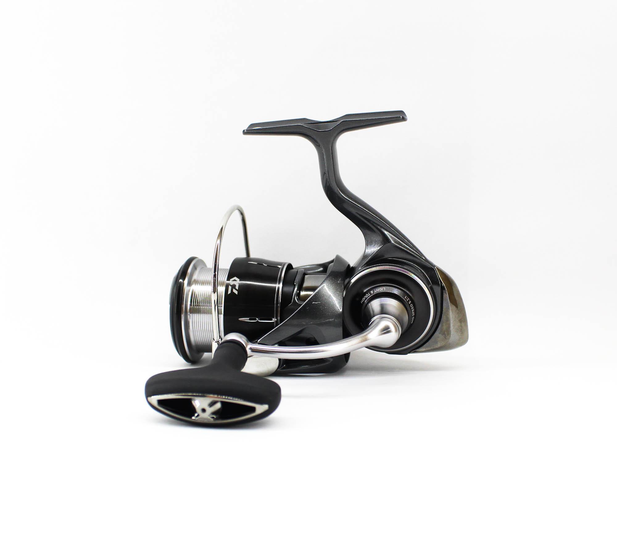 

Катушка Daiwa спиннинг 24 Luvias PC LT2500 (9009)