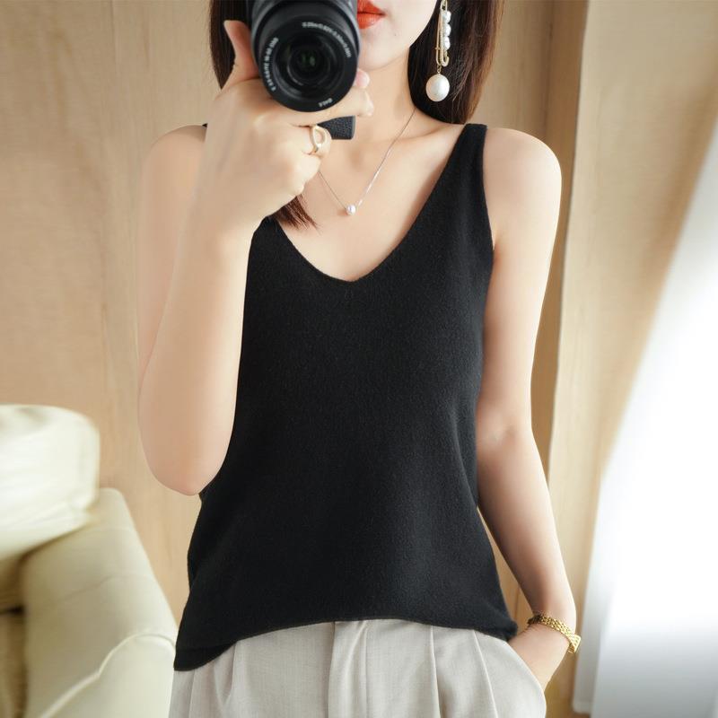 2024 Spring/Summer Women's V-Neck Knit Camisole: Slim, Sleeveless, Versatile Base Layer