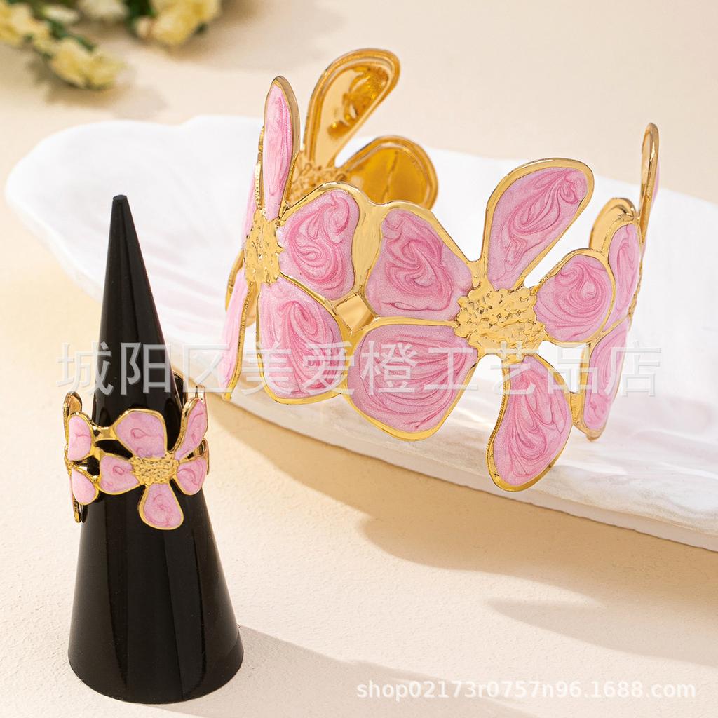 2-Piece Set, Oil Drop Versatile Fashion Five-Petal Flower Ring, Bracelet Opening Adjustable Women'S Jewelry Set