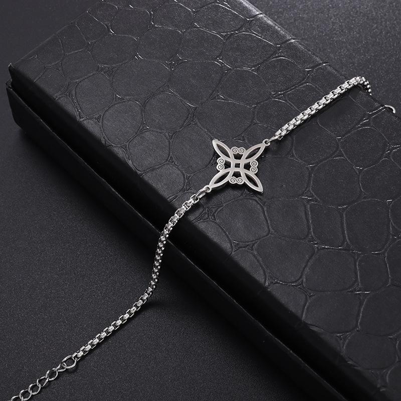 Fashionable and Versatile Witch Knot Bracelet