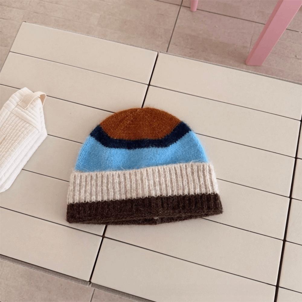 Polyester Stripe Pattern Knitted Beanie Hat Unisex Slouchy Beanie Hat Outdoor Activities