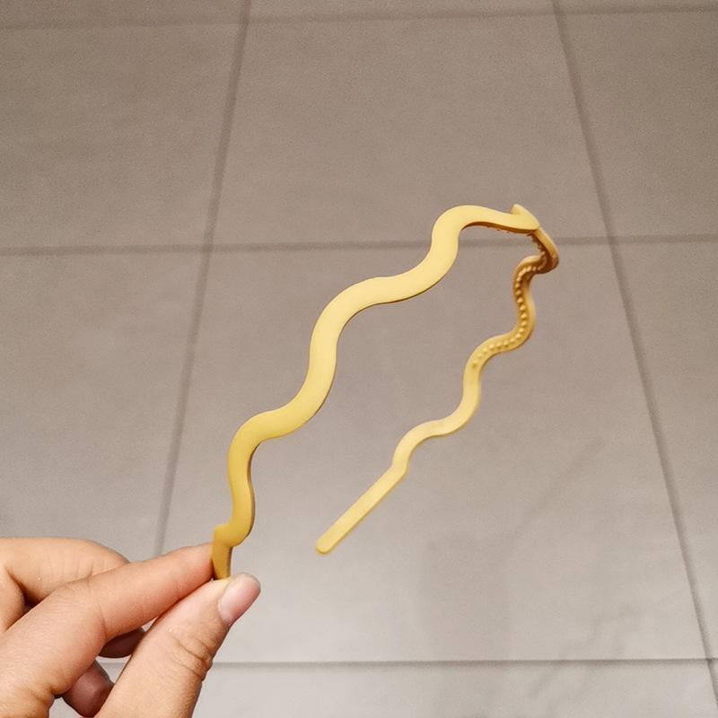 

Элегантные однотонные волнистые повязки для волос для женщин, модные зубчатые нескользящие расчески для волос, аксессуары для волос, спортивные повязки для мытья лица для девочек Size fits all