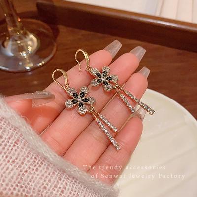 Küpe – Sallanan Küpeler