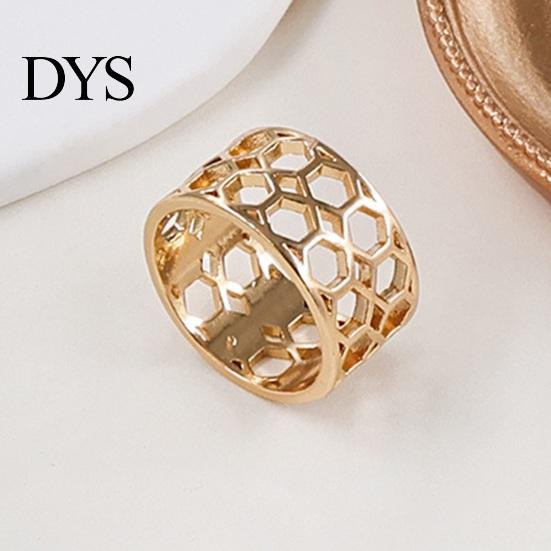 Hollow Honeycomb Scarf Accessory Silk Ring, Hollow-out Bandana Slide Fashion Ring Rhinestone Holder for Women Neckerchiefs Shawls Shirts Stylish