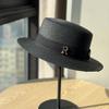 Retro Hepburn-style straw hat for women, suitable for summer outings and vacations at the seaside, beach sun protection hat, vintage flat-brimmed