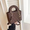 Niche design casual simple texture shoulder bag 2025 autumn new small square bag women's commuter messenger bag