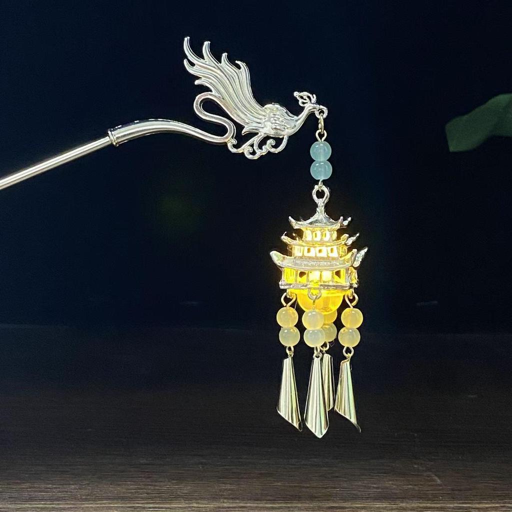 Ancient Style Luminous Hairpin: High-End Alloy Lantern Design for Hanfu Skirts