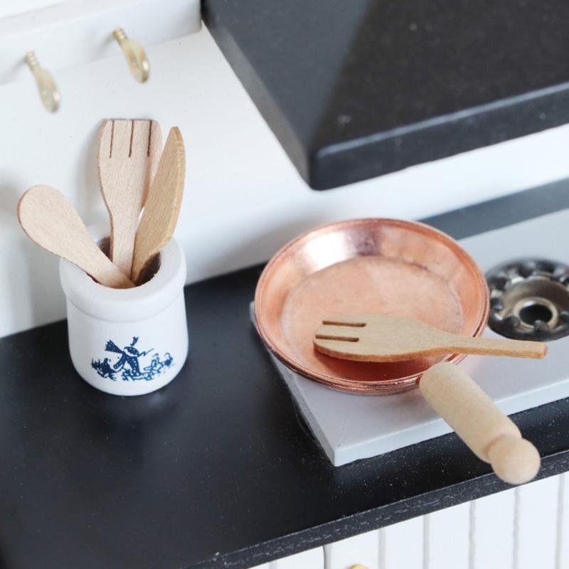 Realistyczny Zestaw Narzędzi Kuchennych do Domku dla Lalek 6 szt. Miniaturowe Łopatki Ubijaczki do Jajek do Ekspozycji Miniaturowej Sceny Kuchennej