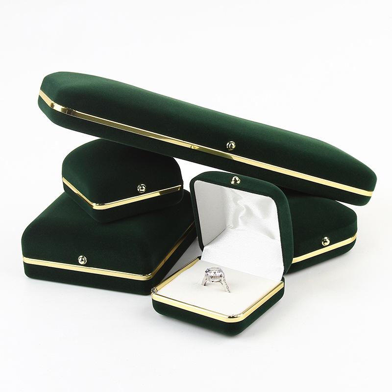 New gold-edged velvet jewelry box, jewelry storage box, ring, necklace, bracelet, and fashion jewelry box
