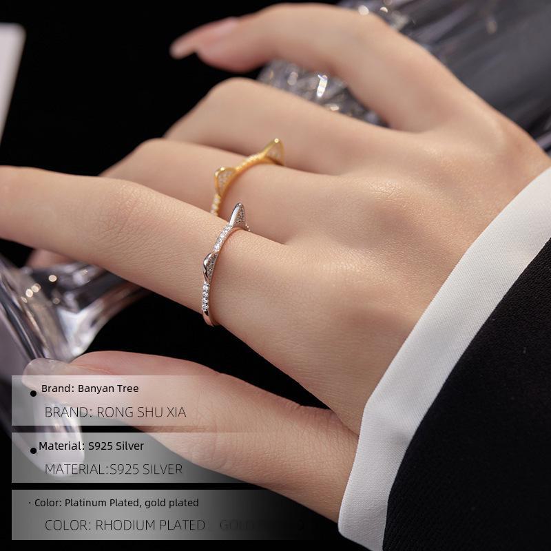 Banyan Tree S925 Silver Cute Cat Ring - Women's Trendy Kitten Design