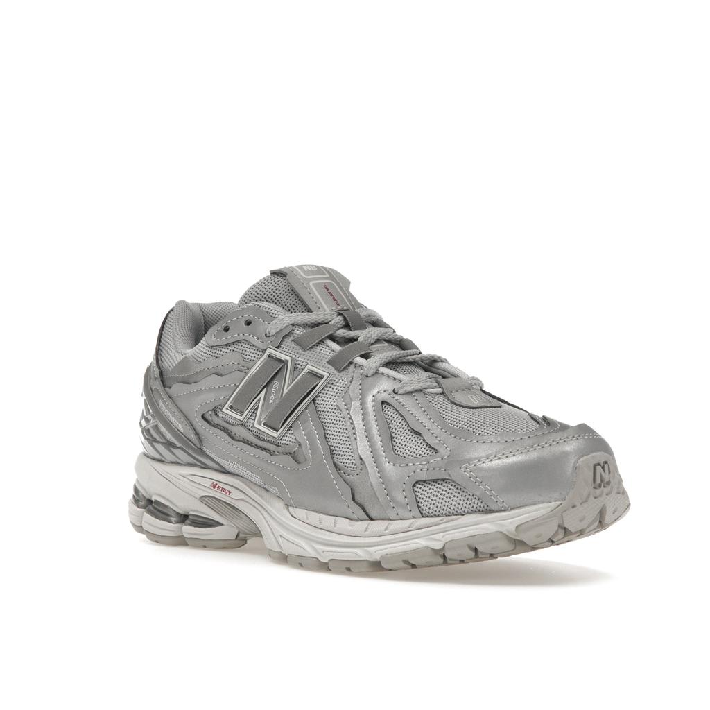 New Balance M1906DH Unisexe Argent Métallique Blanc Cramoisi M1906DH
