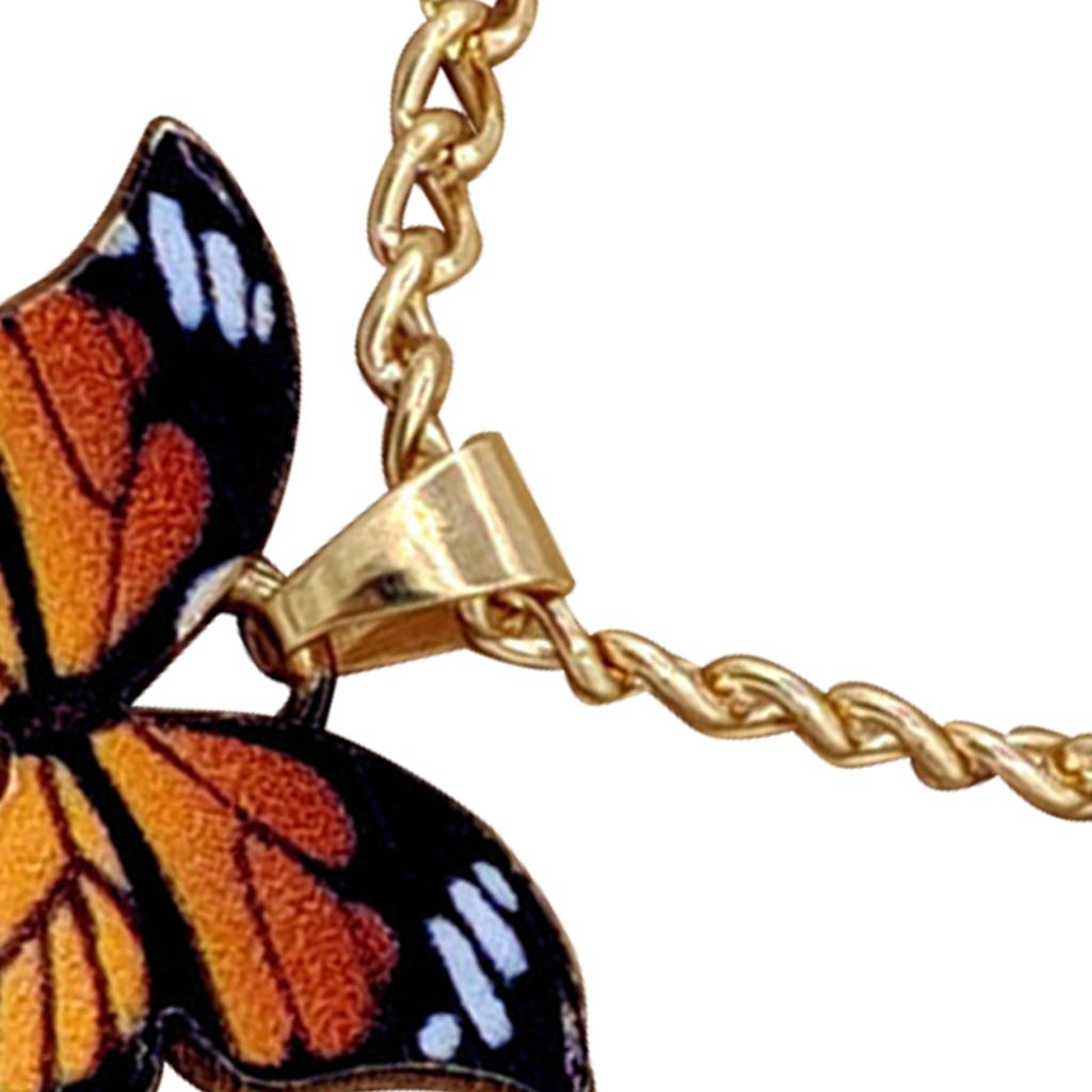 Butterfly Necklace Realistic Exquisite Elegant Gold Butterfly Necklace for Mother Girlfriend Friends