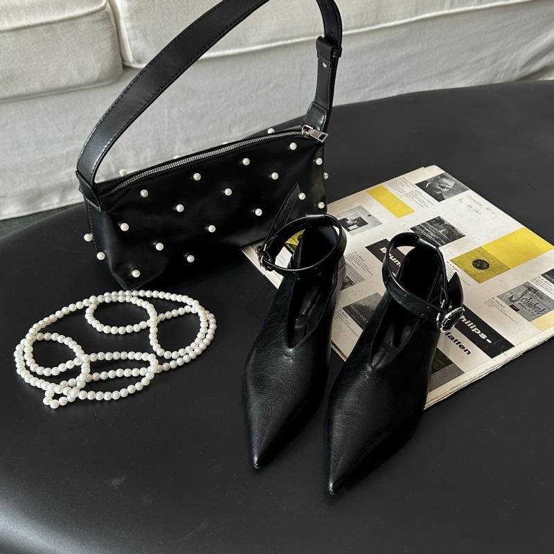 2025 spring and autumn new fashion niche temperament flat heel single shoes French pointed head shallow mouth word with Mary Jane