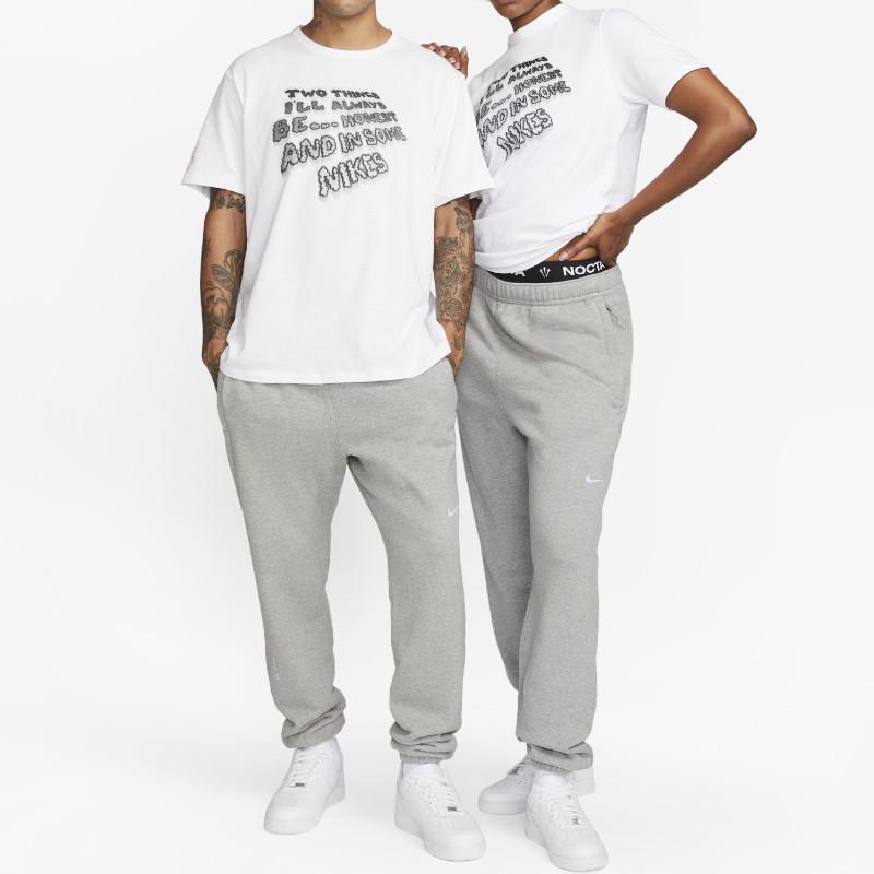 

Новая футболка Nike X Nocta Cloud DO2837-100 M