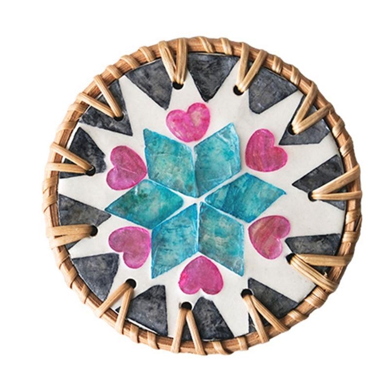 

Insulation Pad Colorful Shells Cup Mat Insulating Coaster Elegant Woven Rattan Drink Mat for Home and Office Use