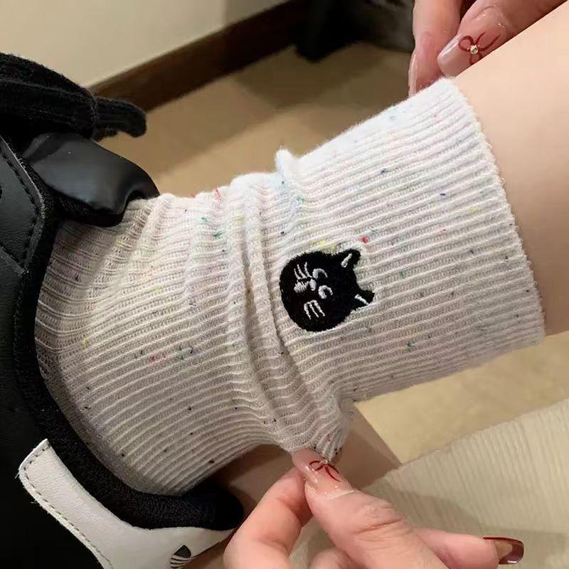 Women's Cute Japanese-Style Cartoon Embroidery Slub Yarn Mid-Calf Socks - Pure Cotton, Solid Color, Spring/Autumn