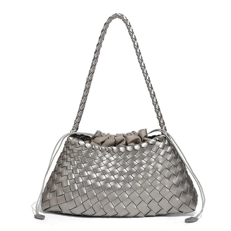 New women's bags, fashionable hand-woven bags, portable vegetable baskets, shoulder bags, personalized crescent bags.
