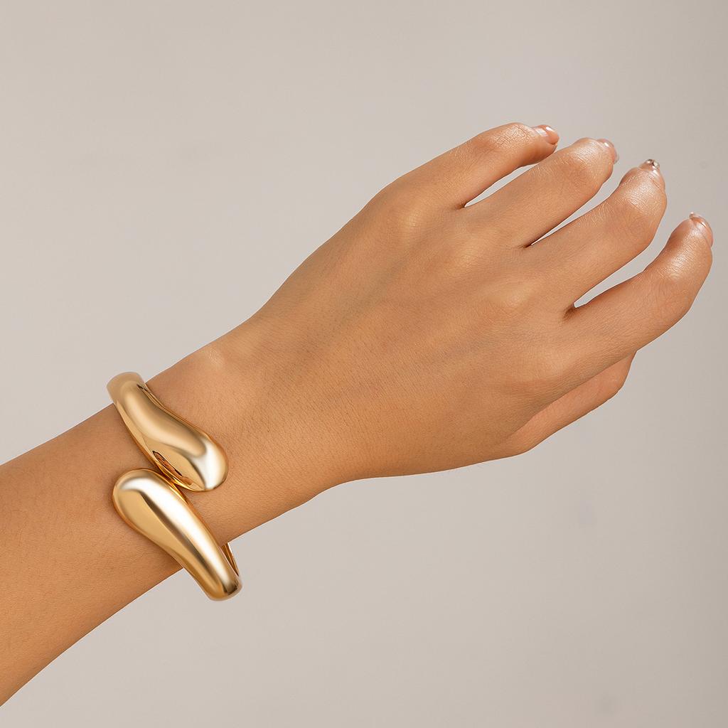 Metal Texture Smooth Water Drop Hug Bracelet Fashion Trend Spring Open Bracelet Bracelet