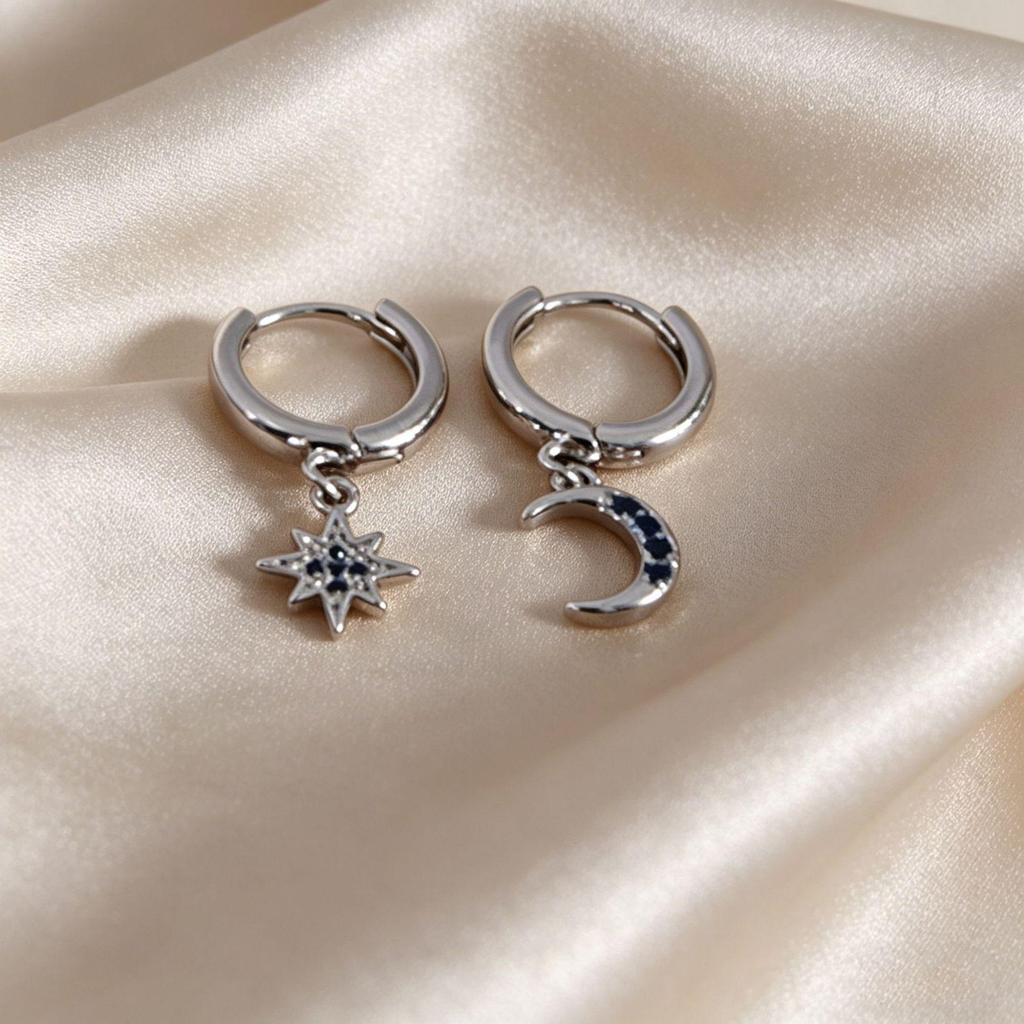 S925 Sølvnål Asymmetriske Stjerne- og Måne Øredobber med Diamantbesatte Ring-Øredobber - Lett Luksusdesign