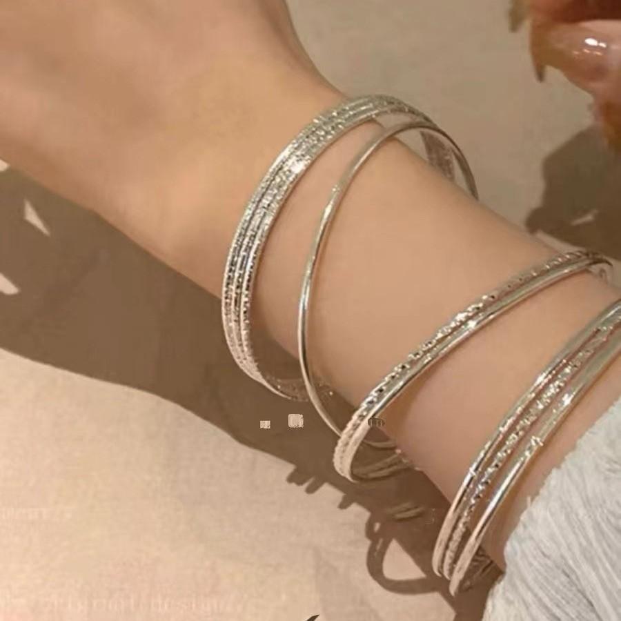 Silver Sophisticated Triple Bell Bracelet For Women Minimalist Alloy Bangle