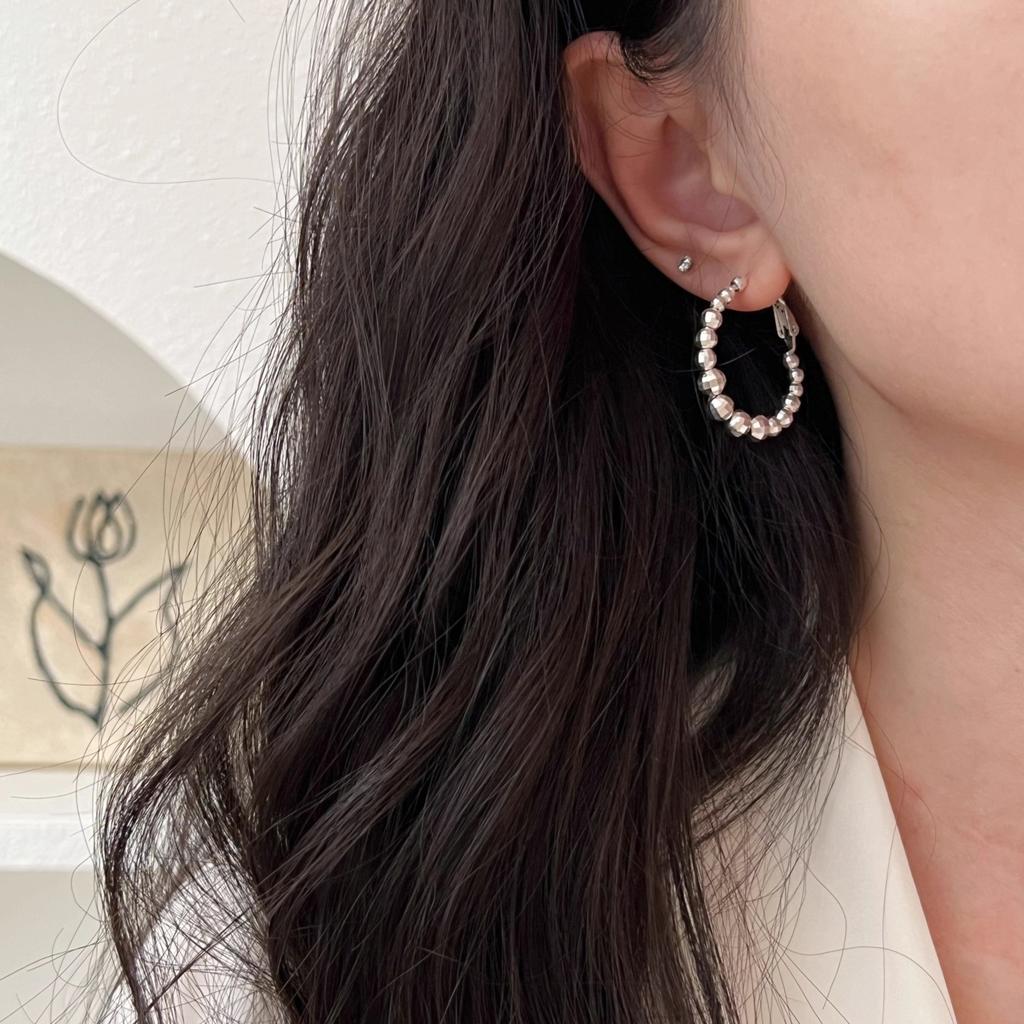 Fashion Circle Earrings Niche Light Luxury Simple High-end Temperament Trendy Gift Elegant Lady's Classic Accessories