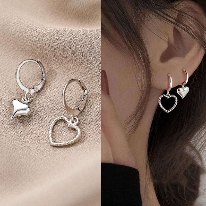 

Асимметричные каффы в форме сердца: Женские серьги-пусеты в форме персикового сердца