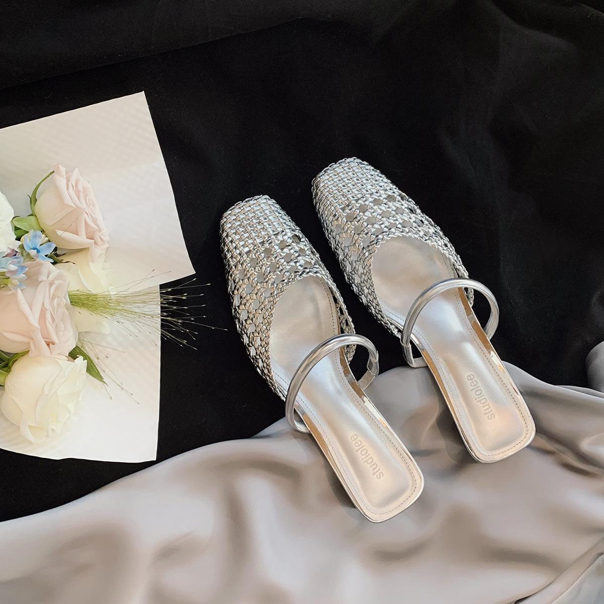 

Виноградный Mom Studiolee Полый Плетеный Французский Квадратный Носок Низкий Каблук с Мюли Полушлепанцами Женский Летний 40 серебряный