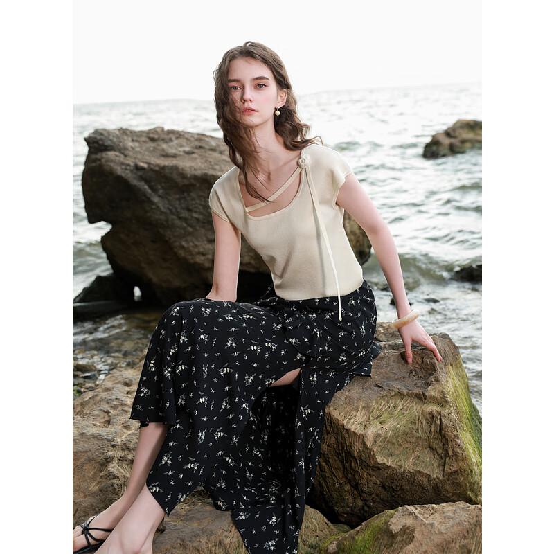 

Триколорный вязаный топ с цветочным принтом, квадратным вырезом и короткими рукавами XL