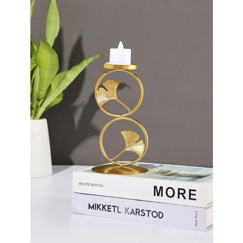 Candlestick Geometric Style Iron Art Nordic Style Creative Maple Leaf Candlestick Decoration for Table Parties Home Decor
