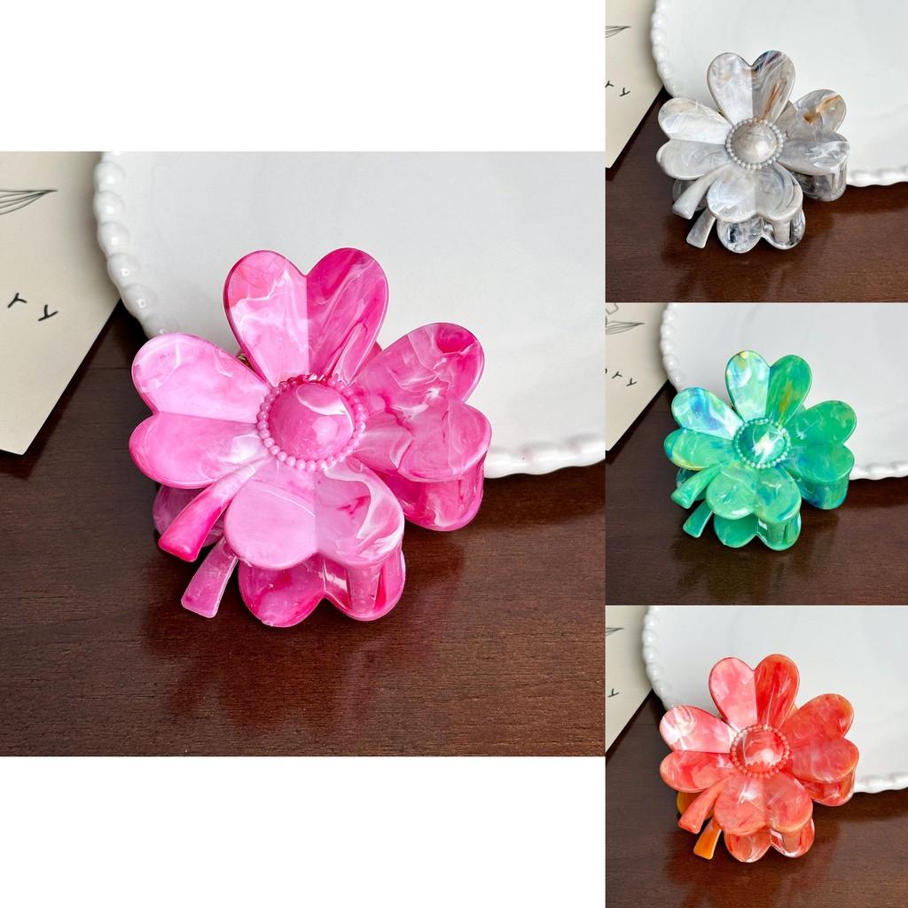 Stylish Gradient Color Four Leaf Clover Hair Clip Perfect For Fashionable Updos And Everyday Wear