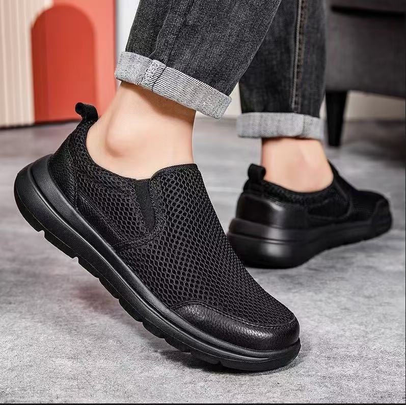 Casual shoes men's summer hollow cloth shoes black walking shoes soft sole light sports shoes running shoes