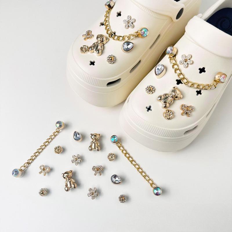 Shoe Charm for Crocs DIY Premium Cartoon Bear Metal Chain Diamond Shoe Decoration Buckle for Croc Charms Hole Shoes Accessories