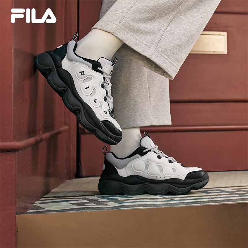 FILA Women s  Pea Bread  Chunky Casual Sneakers 36.5