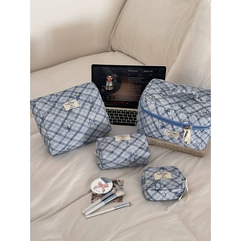 Minimalist Butterfly Knot Makeup Bag With Large Capacity Travel Organizer For Women And Men