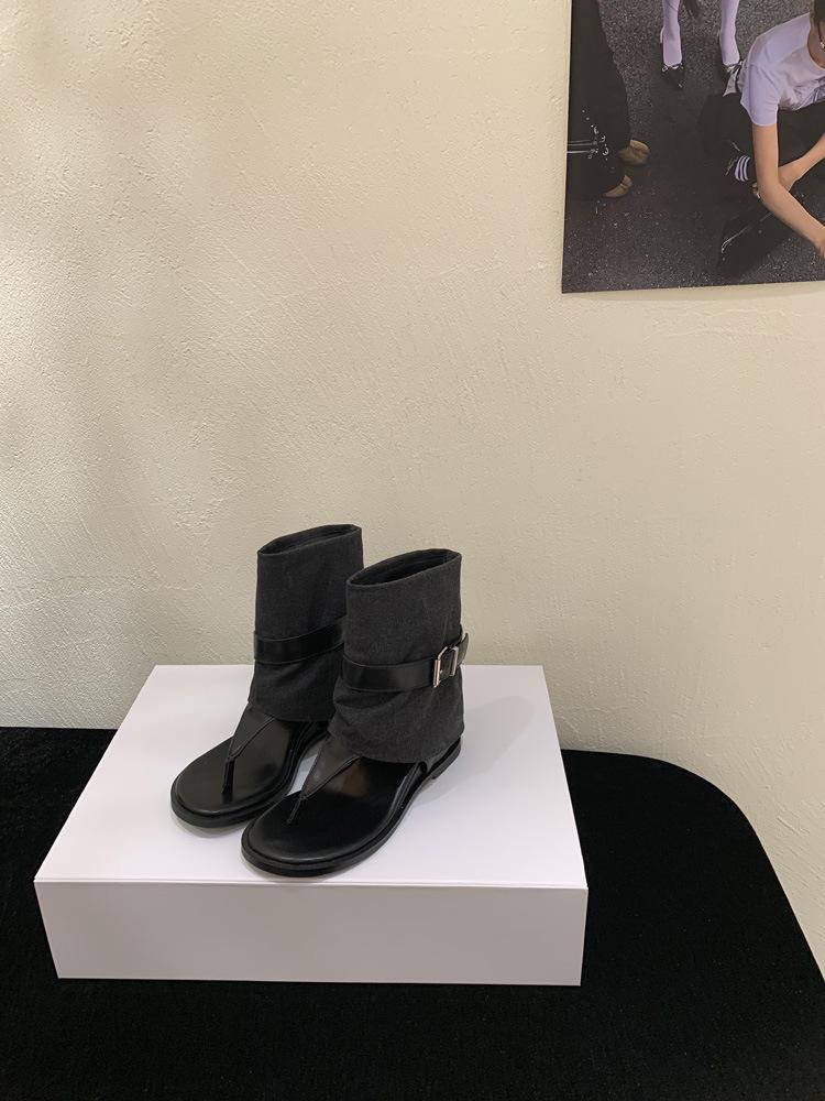 Small inner height increase toe sandals female summer 2025 new fairy wind pinch foot cool boots slope heel Roman shoes