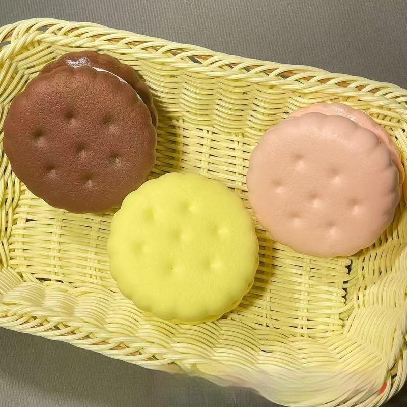 Simulated Biscuit Slow Rebound Squeezing Toy Soothing Relaxing Stress Relieving Toy School Office Ventilating Toy Party Gift