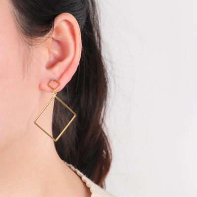 Neue geometrische quadratische Ohrringe aus Gold für Frauen mit High-End-Temperament-Persönlichkeitsohrringen